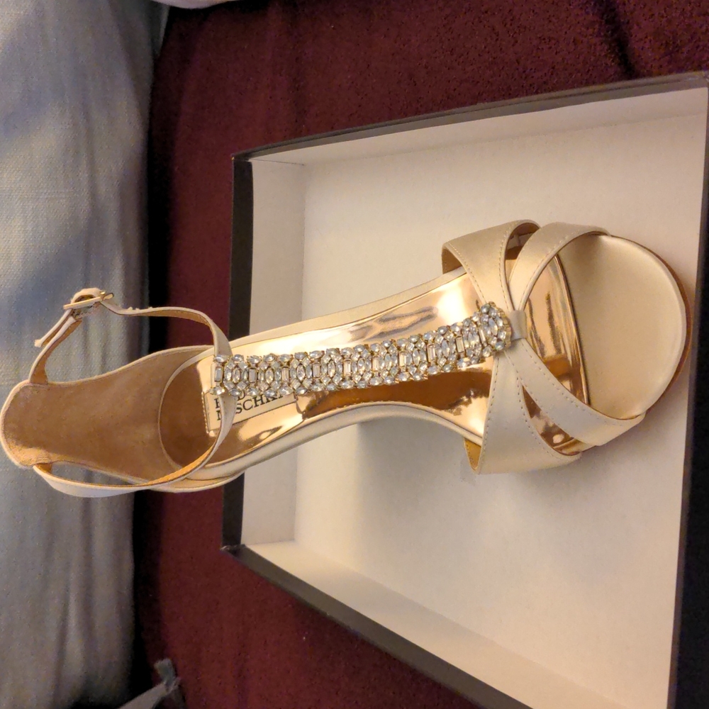 Badgley Mischka Bridal Shoes | Ivory Wedges